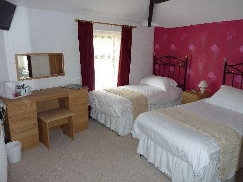 East Mount House Hotel Barrow-in-Furness ภายนอก รูปภาพ