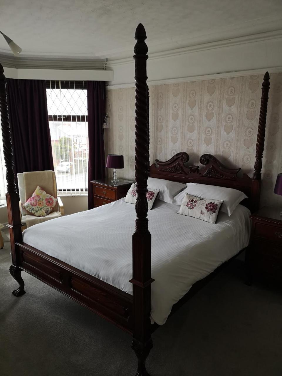 East Mount House Hotel Barrow-in-Furness ภายนอก รูปภาพ